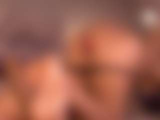 Izzy Wild's Live Sex Cam Show