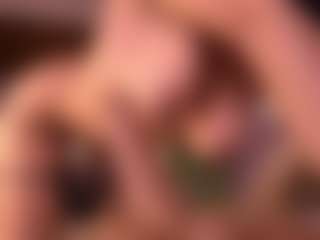 Izzy Wild's Live Sex Cam Show