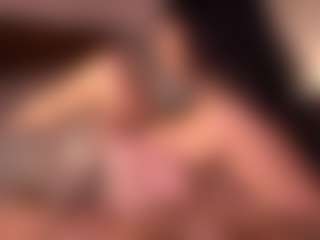 Izzy Wild's Live Sex Cam Show