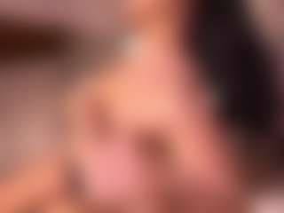 Izzy Wild's Live Sex Cam Show