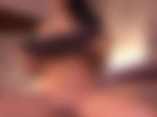 Izzy Wild's Live Sex Cam Show