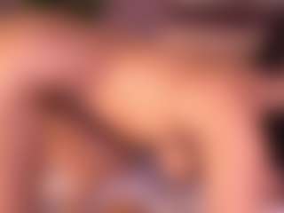 Izzy Wild's Live Sex Cam Show