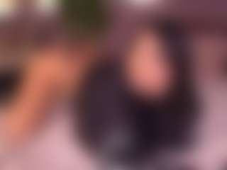 Izzy Wild's Live Sex Cam Show