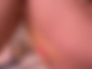 Izzy Wild's Live Sex Cam Show