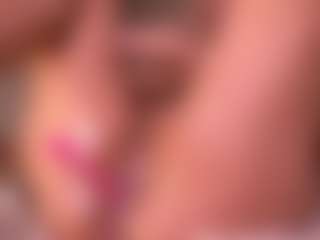 Izzy Wild's Live Sex Cam Show