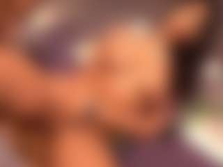 Izzy Wild's Live Sex Cam Show