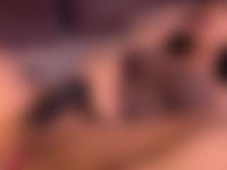 Izzy Wild's Live Sex Cam Show