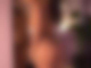Izzy Wild's Live Sex Cam Show