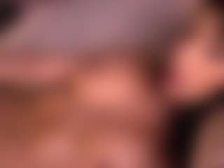 Izzy Wild's Live Sex Cam Show