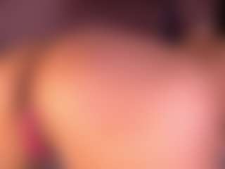 Izzy Wild's Live Sex Cam Show