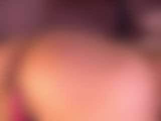 Izzy Wild's Live Sex Cam Show