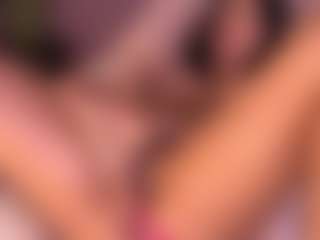 Izzy Wild's Live Sex Cam Show