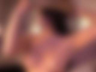 Izzy Wild's Live Sex Cam Show