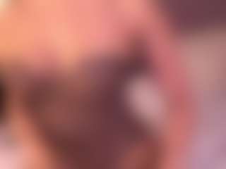 Izzy Wild's Live Sex Cam Show