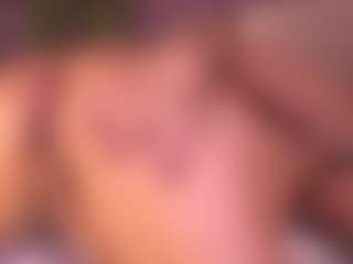 Izzy Wild's Live Sex Cam Show