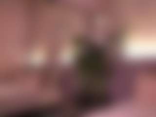Live cam show with Izzy Wild - Glasses on Camsoda