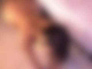 Izzy Wild's Live Sex Cam Show