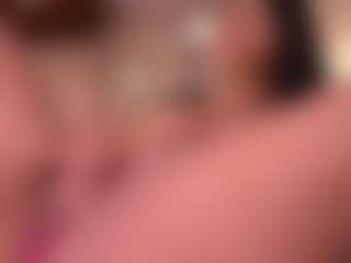 Izzy Wild's Live Sex Cam Show
