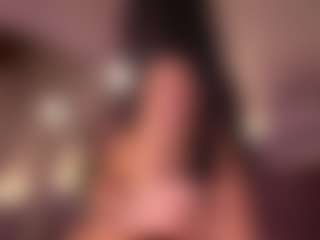 Izzy Wild's Live Sex Cam Show