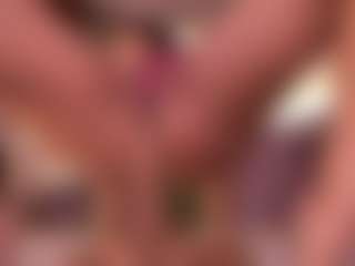 Izzy Wild's Live Sex Cam Show
