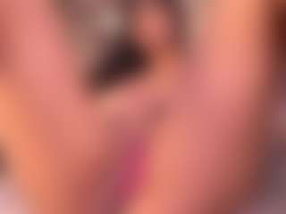 Izzy Wild's Live Sex Cam Show