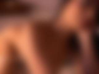 Izzy Wild's Live Sex Cam Show