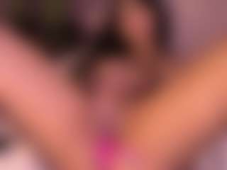 Izzy Wild's Live Sex Cam Show