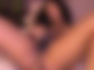 Izzy Wild's Live Sex Cam Show
