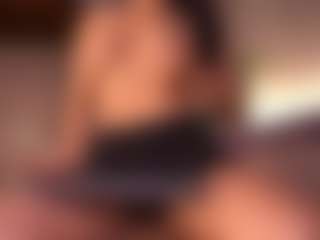 Izzy Wild's Live Sex Cam Show
