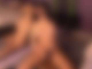 Izzy Wild's Live Sex Cam Show