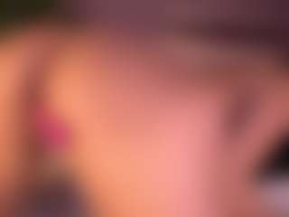 Izzy Wild's Live Sex Cam Show
