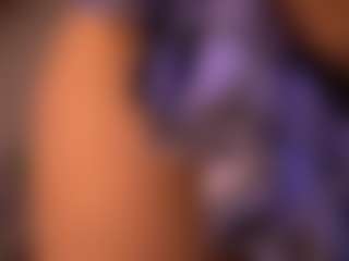 Izzy Wild's Live Sex Cam Show