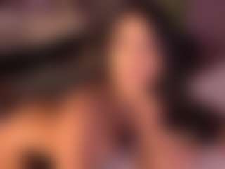 Izzy Wild's Live Sex Cam Show