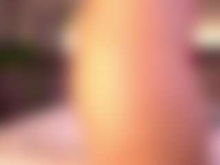 Live cam show with Izzy Wild - Big Tits on livesuperchat.net