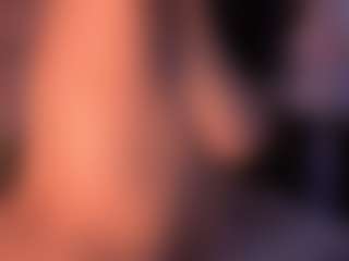 Live cam show with Izzy Wild - Handjob on Milfs Live
