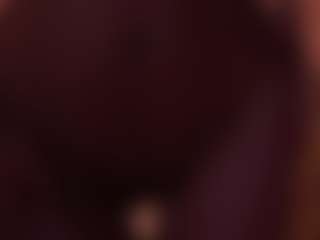 Izzy Wild's Live Sex Cam Show