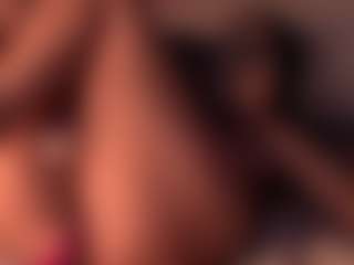 Izzy Wild's Live Sex Cam Show