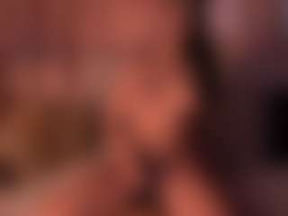 Live cam show with Izzy Wild - Natural on Mixed Magazine Live