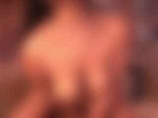 Izzy Wild's Live Sex Cam Show