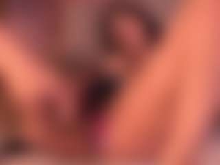 Izzy Wild's Live Sex Cam Show