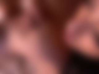 Izzy Wild's Live Sex Cam Show