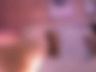 Izzy Wild's Live Sex Cam Show