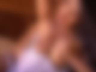 Izzy Wild's Live Sex Cam Show