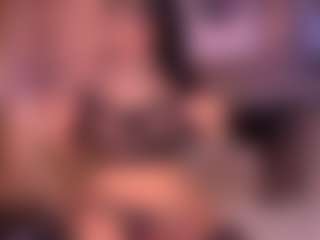 Izzy Wild's Live Sex Cam Show