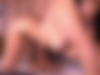 Live cam show with Izzy Wild - Butt Plug on Camsoda