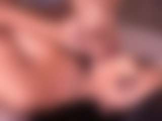 Live cam show with Izzy Wild - Glasses on nudelive.tv