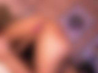 Izzy Wild's Live Sex Cam Show
