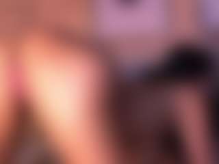 Izzy Wild's Live Sex Cam Show