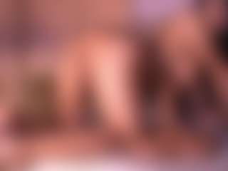 Izzy Wild's Live Sex Cam Show