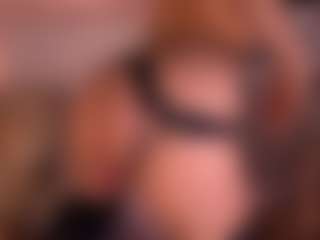 Izzy Wild's Live Sex Cam Show